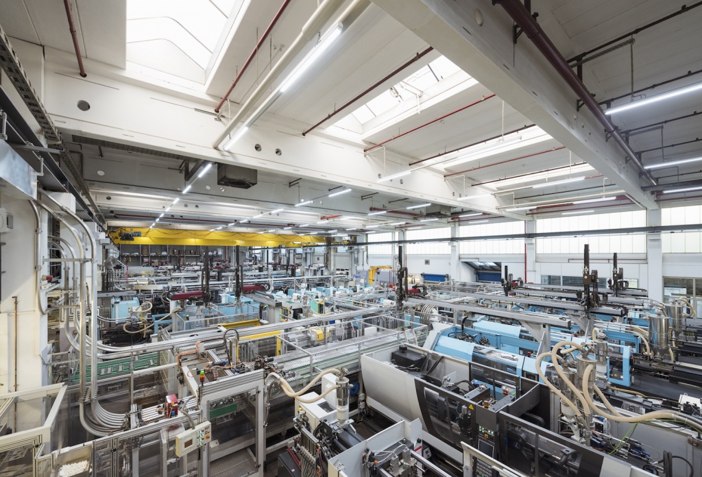 Yüksek Riskli Tesislerde Acil Göz Duşunun Önemi