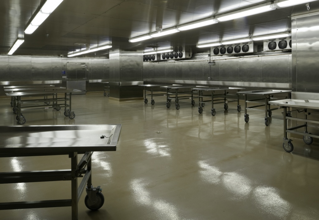 İlaç ve Kozmetik Üretimindeki ISO Temiz Oda (Cleanroom) Sınıflarına Uygun Paslanmaz Çalışma Tezgahları